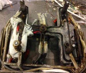 Curățat hot runner de material și schimbat rezistența