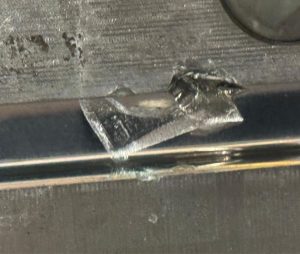 Refăcut zona de închidere și suprafață oglindă